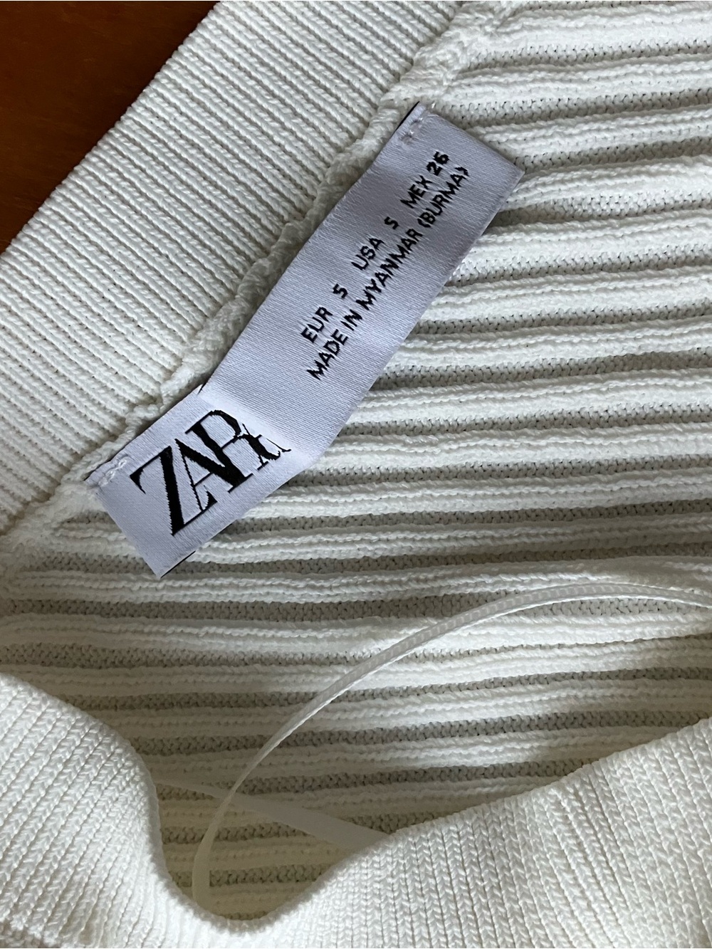 Zara Ribbed One-Shoulder Knit Tank - Picture 4 of 4